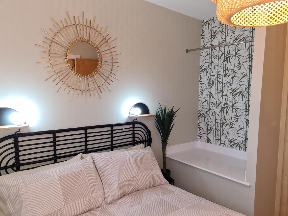 Modern 1 Bed Apartment Next To Beach And Golf Course Ланели Екстериор снимка