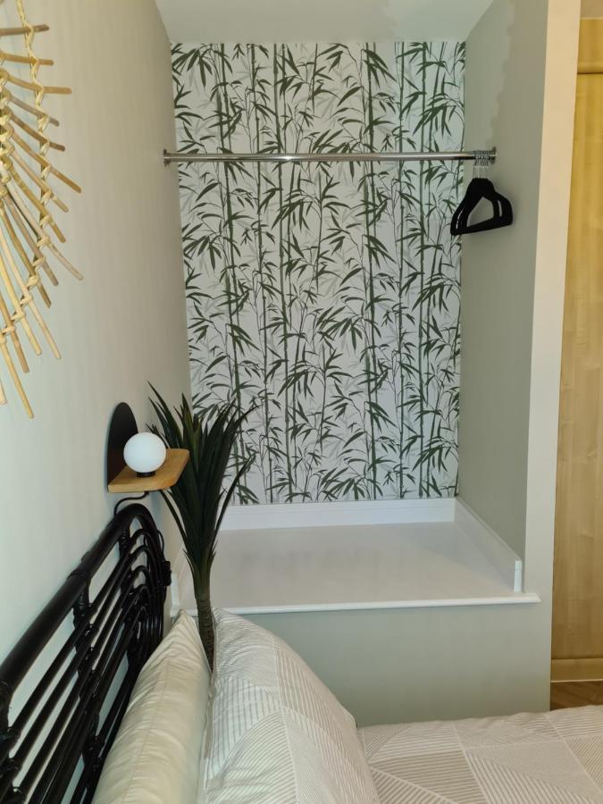 Modern 1 Bed Apartment Next To Beach And Golf Course Ланели Екстериор снимка